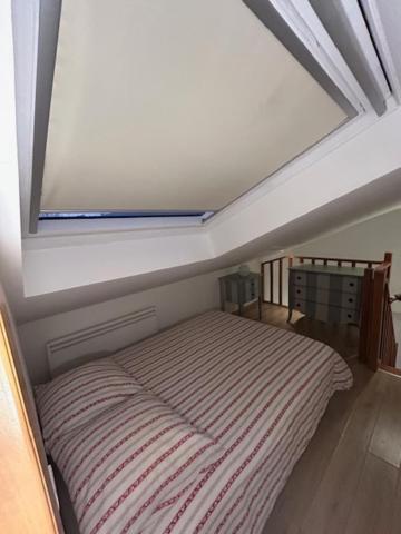 Paris Eiffel Tower Et Apartments, Parkings Gratuits Et Securises, 10 Minutes Metro To Paris * Nogent-sur-Marne